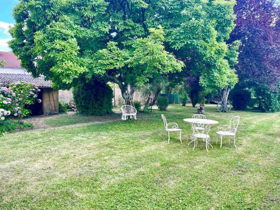 La Casa Del Papa - Maison Spacieuse Avec Jardin 多勒 外观 照片